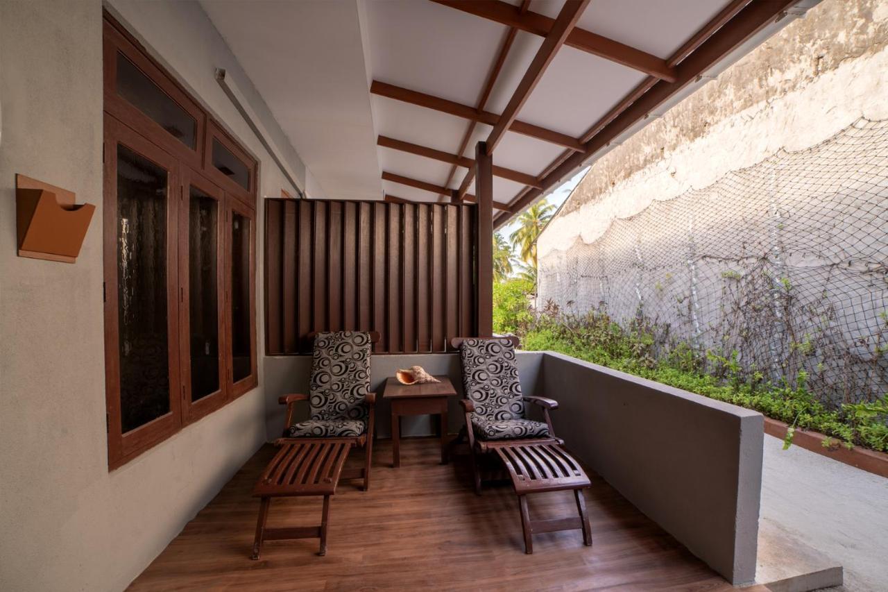 Holiday Village Retreat Bodufolhudhoo Exterior photo